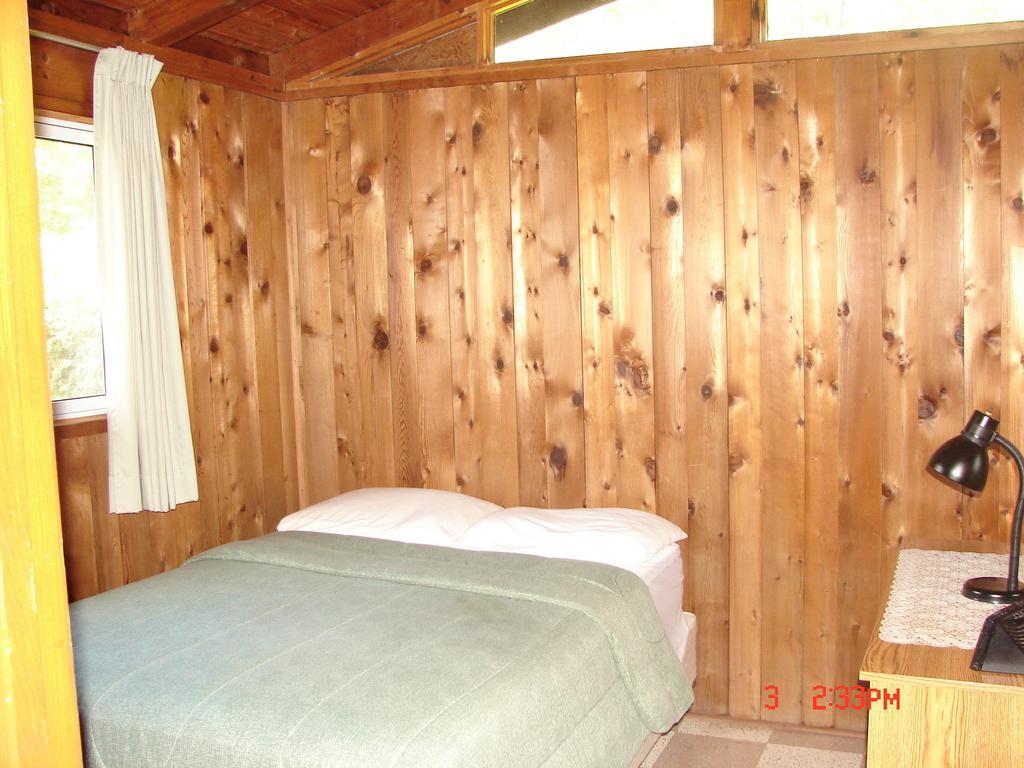 Sunnylea Resort Port Severn Szoba fotó